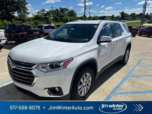 Used 2021 Chevrolet Traverse LT FWD image 1