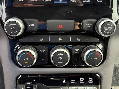 Certified 2023 RAM 1500 Big Horn AWD/4WD image 23