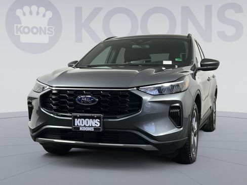 Used 2025 Ford Escape ST-Line w/ Equipment Group 301A image 1