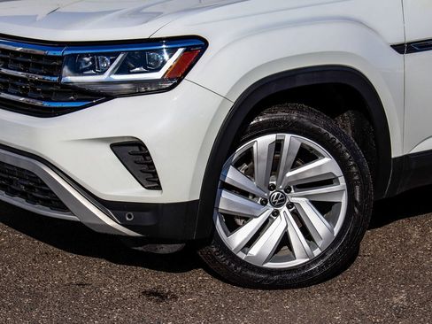 Used 2021 Volkswagen Atlas Cross Sport SE image 46