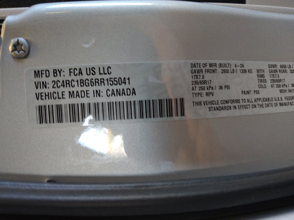 Used 2024 Chrysler Pacifica Touring-L FWD image 33