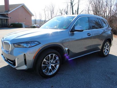 New 2026 BMW X5 xDrive50e w/ Climate Comfort Package