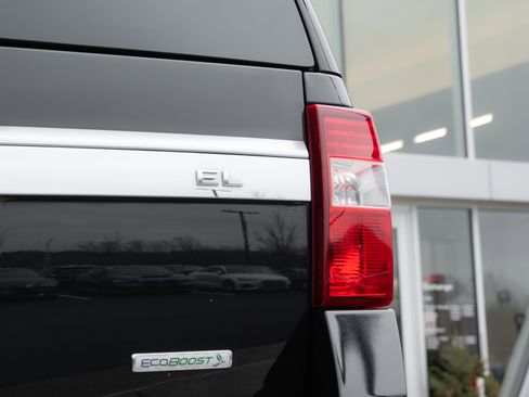 Used 2015 Ford Expedition EL Platinum image 33