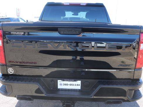 Used 2023 Chevrolet Silverado 1500 RST w/ Redline Edition image 6