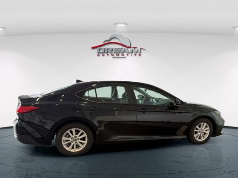 Used 2025 Toyota Camry LE FWD image 20