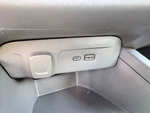 Used 2024 Chevrolet Trax LS w/ LS Convenience Package FWD image 20