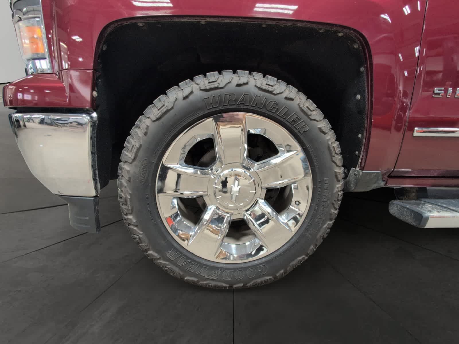 Used 2014 Chevrolet Silverado 1500 LTZ w/ LTZ Plus Package AWD/4WD image 14