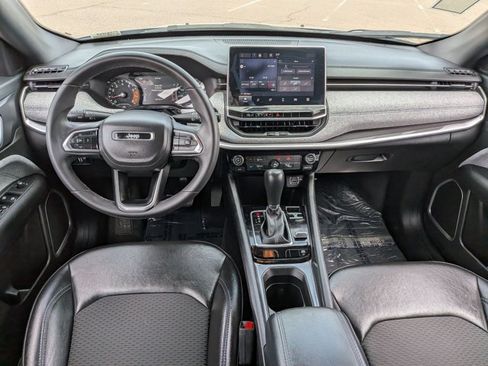Used 2023 Jeep Compass Latitude AWD/4WD image 22