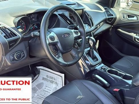 Used 2013 Ford Escape Titanium w/ Class II Trailer Tow Pkg FWD image 10