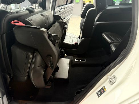 Used 2016 Mercedes-Benz GL 63 AMG 4MATIC image 18