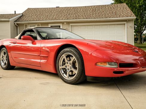 Used 2002 Chevrolet Corvette Convertible w/ Preferred Equipment Group2 RWD image 20