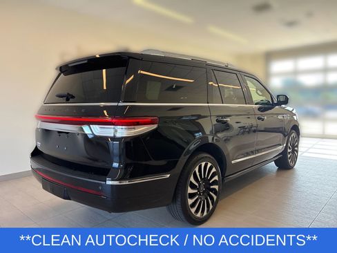 Certified 2022 Lincoln Navigator Black Label AWD/4WD image 4
