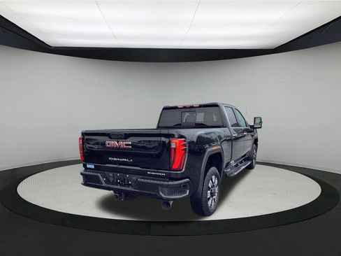 Used 2024 GMC Sierra 3500 Denali w/ Denali Reserve Package AWD/4WD image 8