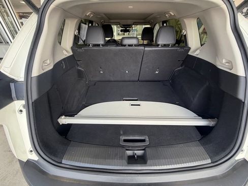 Used 2023 Nissan Rogue SL AWD/4WD image 45