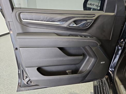 Used 2021 GMC Yukon Denali w/ Denali Ultimate Package AWD/4WD image 15
