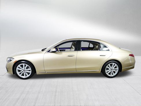 Used 2022 Mercedes-Benz S 500 4MATIC image 4