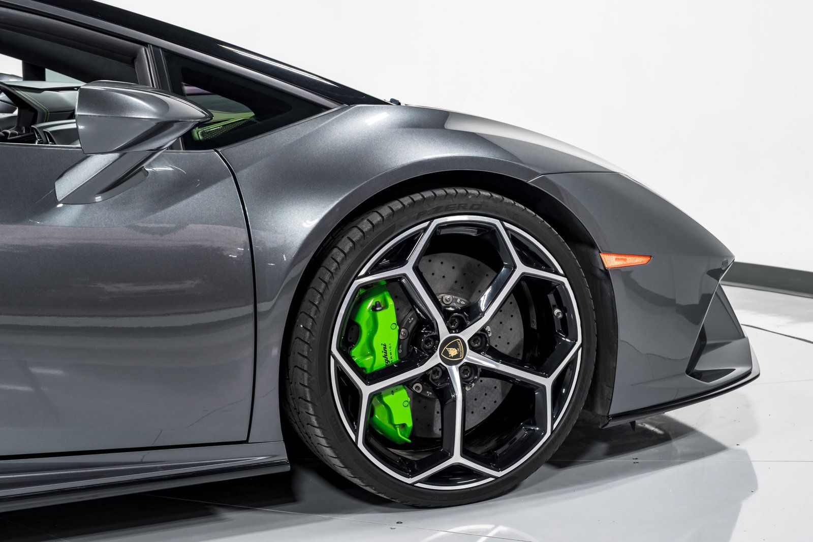 Used 2020 Lamborghini Huracan EVO AWD/4WD image 51