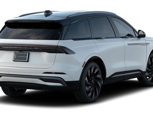 New 2026 Lincoln Nautilus Reserve image 3