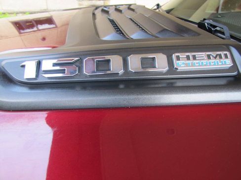 Used 2021 RAM 1500 Laramie w/ Sport Appearance Package AWD/4WD image 26