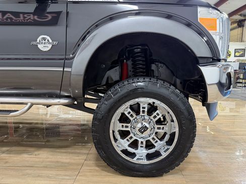 Used 2015 Ford F250 Lariat AWD/4WD image 4