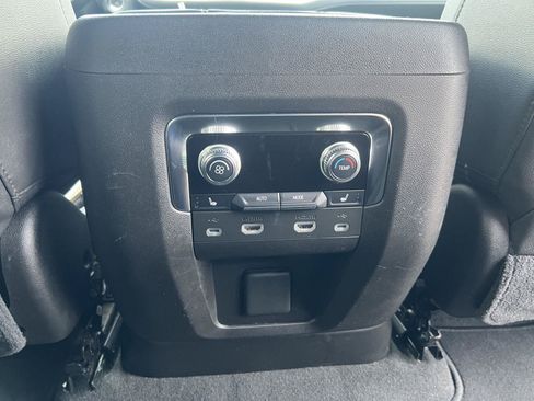 Used 2021 GMC Yukon AT4 w/ AT4 Premium Plus Package AWD/4WD image 19