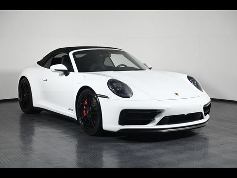 Certified 2023 Porsche 911 Carrera GTS RWD image 18