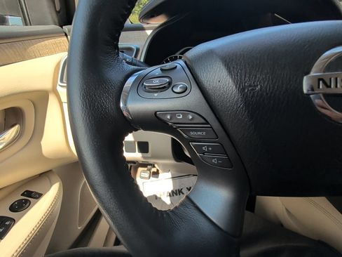 Used 2019 Nissan Murano SV AWD/4WD image 18
