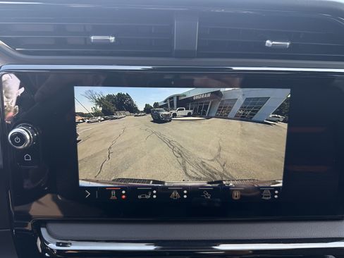New 2026 GMC Sierra 2500 AT4 w/ AT4 Premium Plus Package AWD/4WD image 18