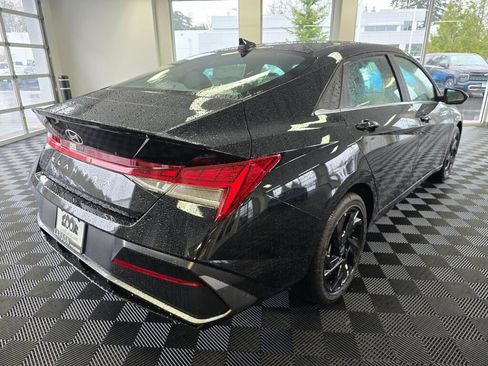New 2026 Hyundai Elantra SEL Sport Premium w/ Cargo Package FWD image 3