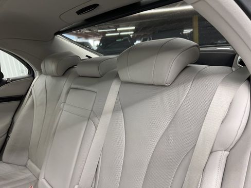 Used 2017 Mercedes-Benz S 550 Sedan image 9