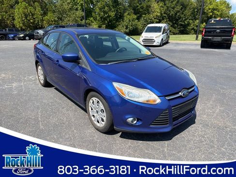 Used 2012 Ford Focus SE FWD image 1