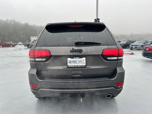 Used 2020 Jeep Grand Cherokee Altitude image 4