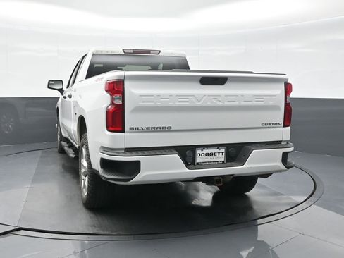 Used 2021 Chevrolet Silverado 1500 Custom image 19