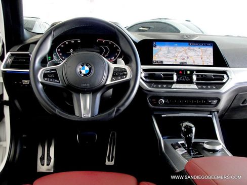 Used 2022 BMW 330i Sedan w/ M Sport Package RWD image 32