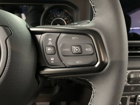 Used 2026 Jeep Gladiator Rubicon AWD/4WD image 25