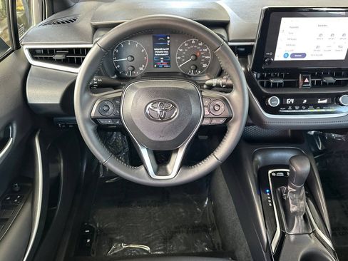 Used 2023 Toyota Corolla SE w/ SE Premium Package FWD image 15
