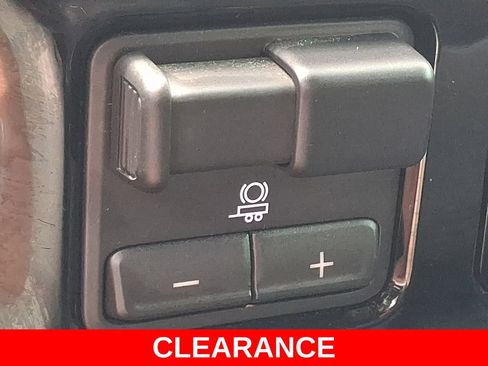 Used 2025 Chevrolet Silverado 1500 LT w/ Protection Package AWD/4WD image 25