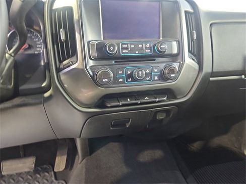 Used 2018 Chevrolet Silverado 1500 LT w/ All Star Edition image 11