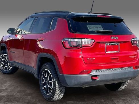 Used 2025 Jeep Compass Trailhawk AWD/4WD image 12