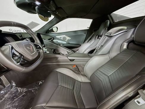 Used 2024 Chevrolet Corvette Stingray Premium Conv w/ Z51 Performance Package image 23