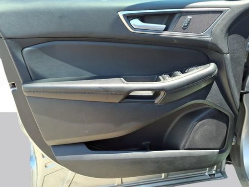 Used 2022 Ford Edge SEL AWD/4WD image 10
