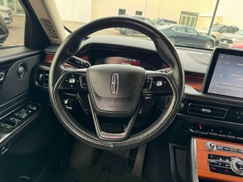 Certified 2020 Lincoln Aviator Reserve image 10
