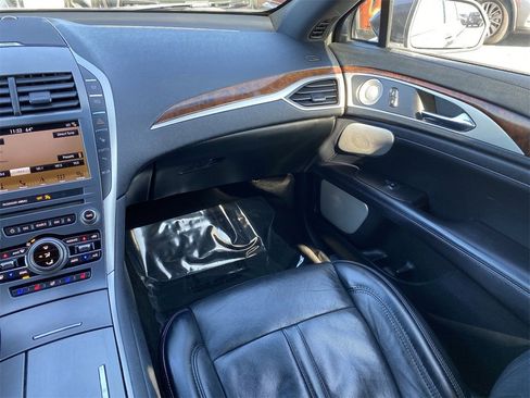 Used 2019 Lincoln MKZ Reserve w/ Luxury Package image 17