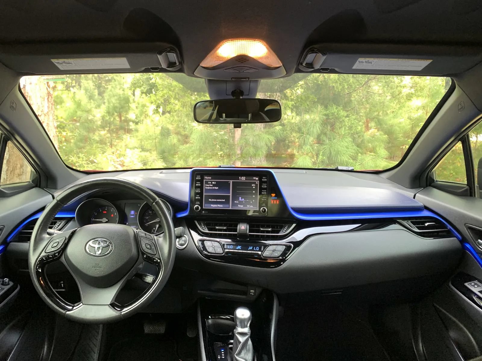 Used 2020 Toyota C-HR XLE FWD image 10