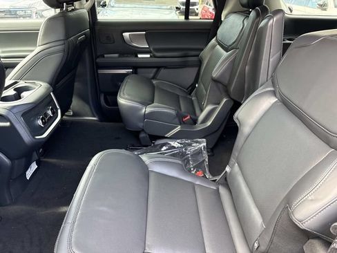 New 2027 Ford Expedition Platinum w/ Driver's Package AWD/4WD image 17