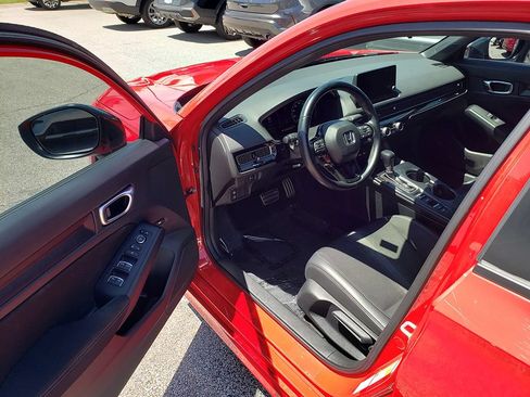 Used 2023 Honda Civic Sport image 9