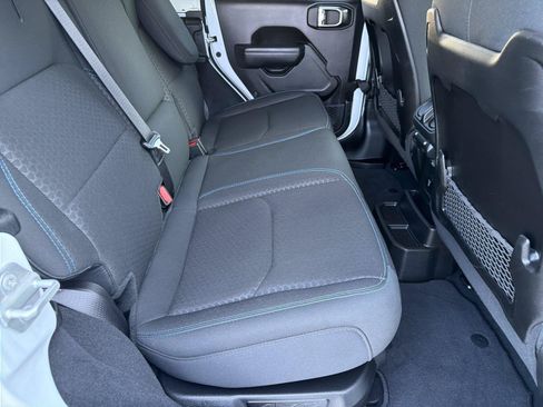 Used 2025 Jeep Wrangler Unlimited Rubicon 4xe w/ Safety Group AWD/4WD image 14
