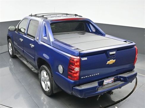 Used 2013 Chevrolet Avalanche LT w/ All-Star Edition image 31