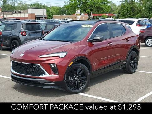 Certified 2024 Buick Encore GX Sport Touring w/ Comfort Package FWD image 3