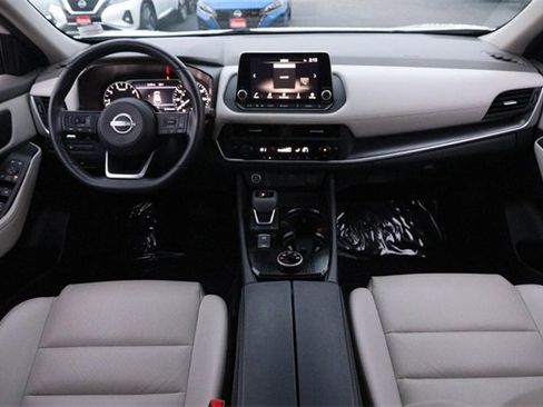 Certified 2023 Nissan Rogue SV w/ SV Premium B Package image 20